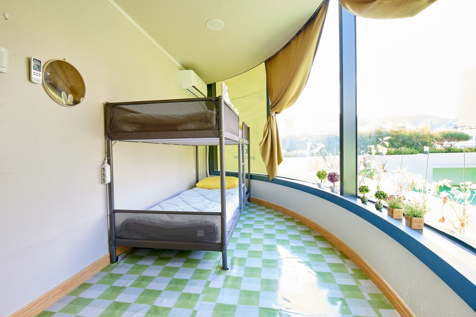 24 Guesthouse Jagalchi Busan Exterior photo